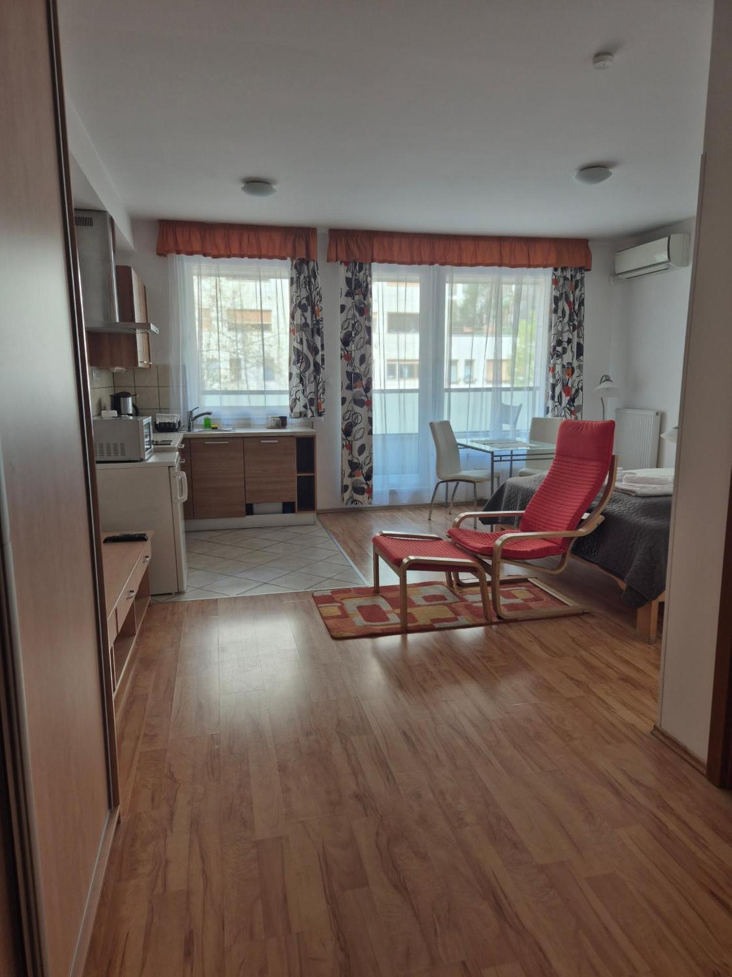Corvin Hotel apartamentowy 4*
